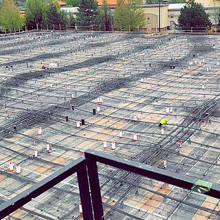 Post tensioning rebar on large commercial concrete job